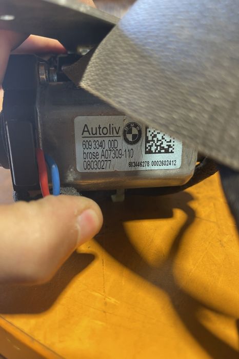 Centura siguranta fata dreapta 609 3340 00D BMW Seria 7 F01/F02