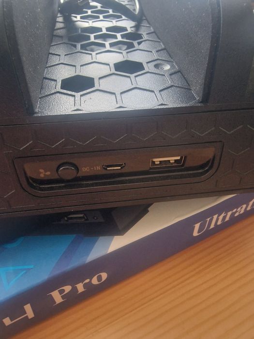 Лот от аксесоари за PS4 Pro