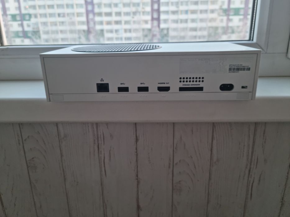Продам Xbox siries s