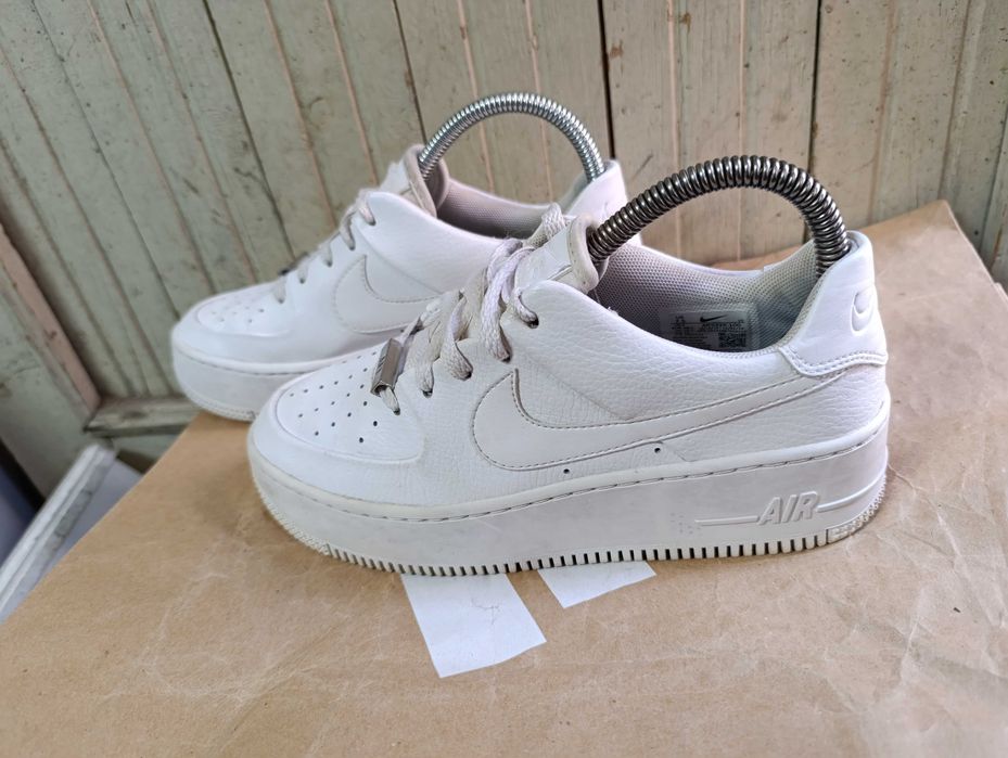 ''Nike Air Force 1 Sage Low''оригинални маратонки 38.5 номер