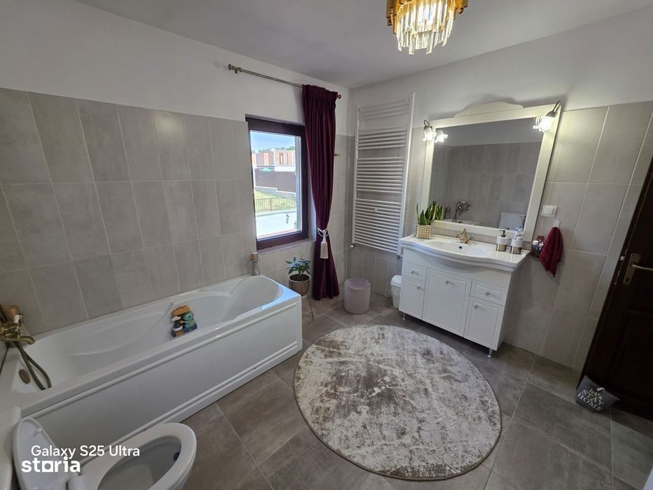 Casa de vanzare sau inchiriat superba in Unirii utilata, 6 arii teren