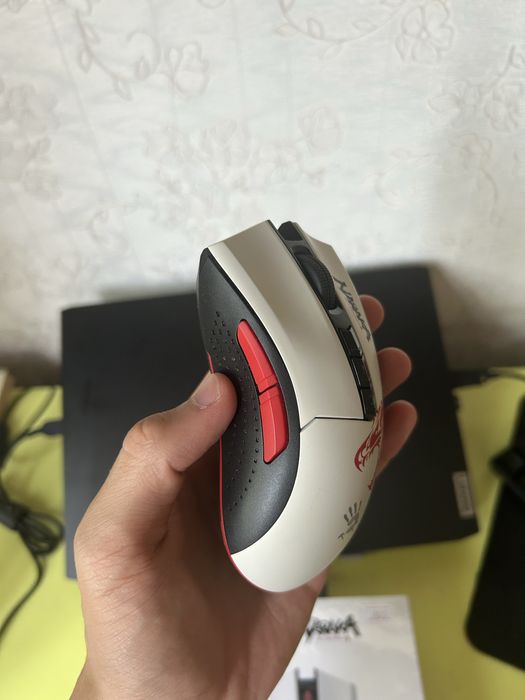 Продам игровую мышку