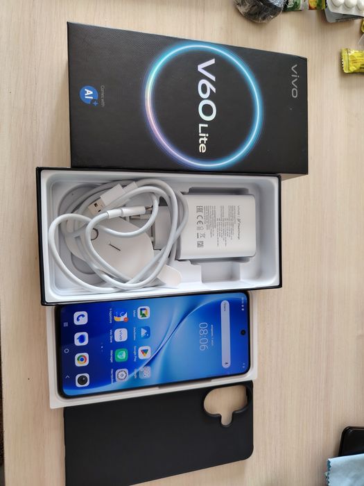 Продаётся телефон