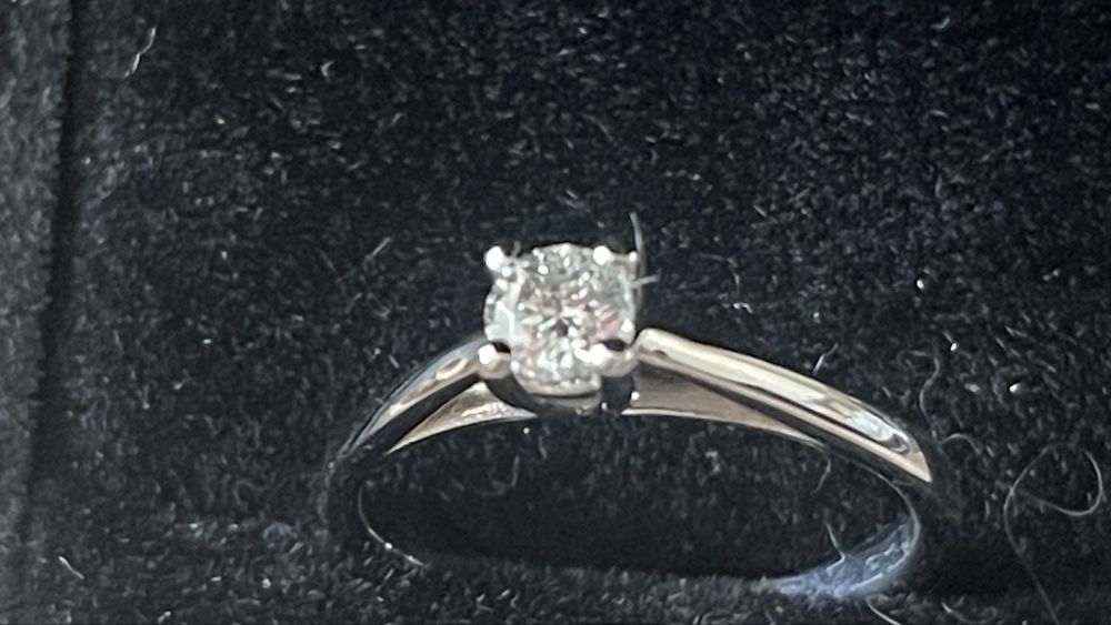 Диамантен пръстен 14k