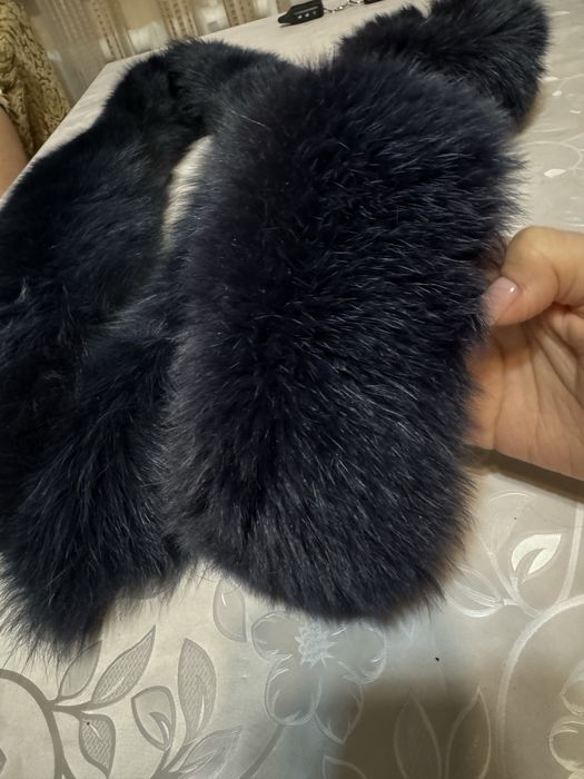 Мех песцовый, воротник и манжеты