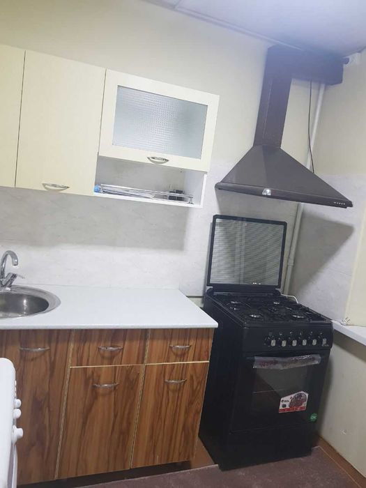 Продам свою 2-х ком кв Учтепинский р. фархадский рынок Г9А дом 1