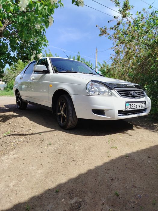 Продам Приору 2012