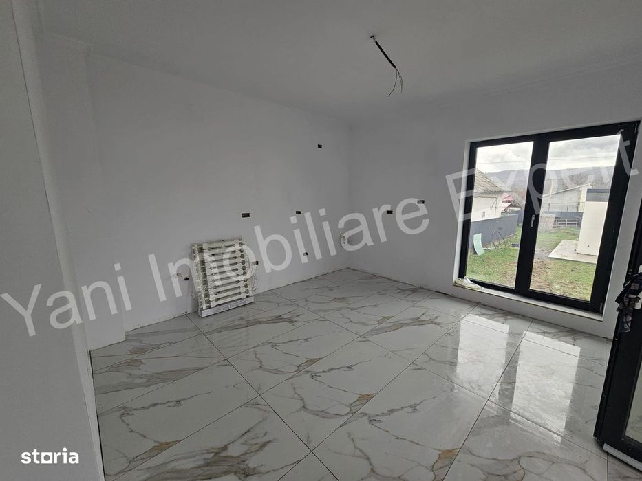 Casă de vânzare în comuna Băiculești, județ Argeș.