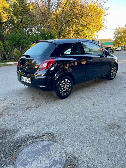 Opel CORSA D 2009 - 1000 benzina