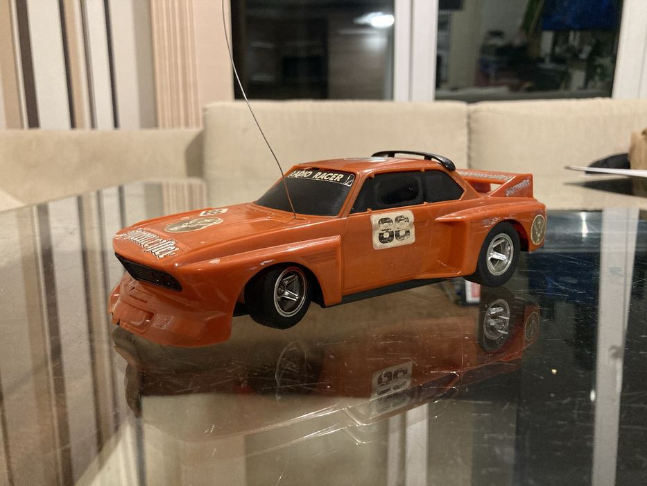 Оригинална японска радиоуправляема количка