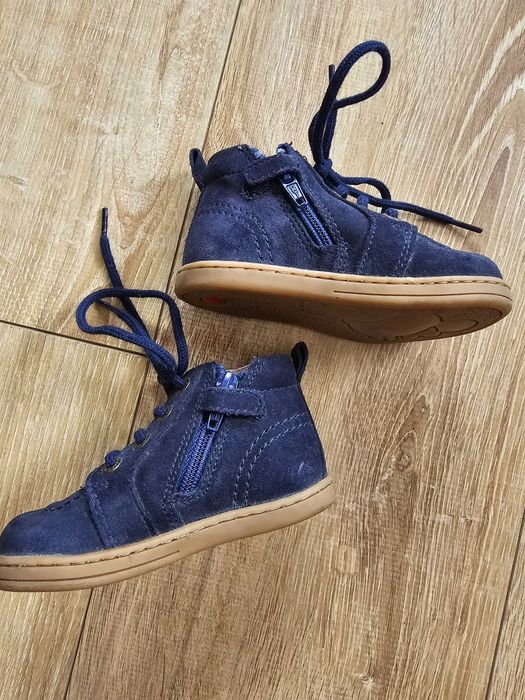 Детски обувки  за момче 22 номер Kickers