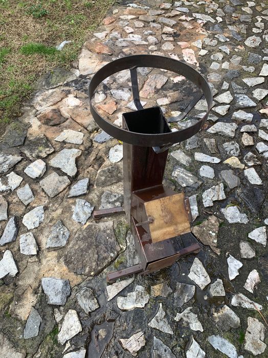 Vand gratar mare ptr ceaun , pe lemne 300 lei