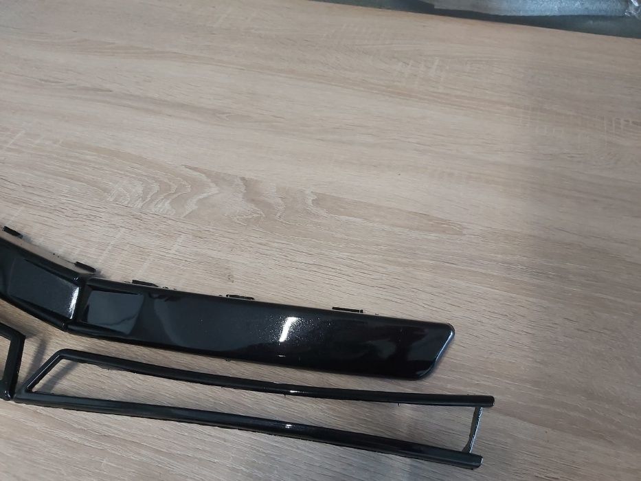 Bandou Bara Fata Dreapta+Stanga VW Passat B6 2005-2011 (LC9X (Negru))