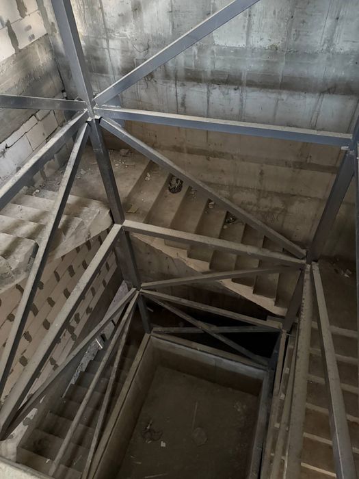 Сдаем отдельно стоящие здание на улице ахмад дониш, себзар А98