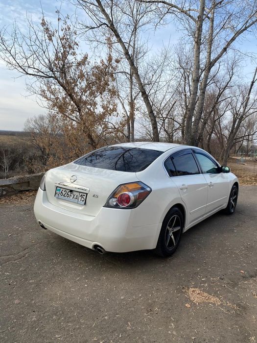 Продам ниссан алтима