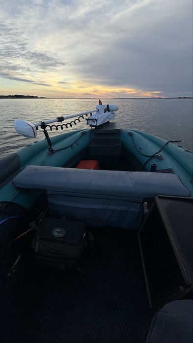 Продам лодку Reef Scat 390