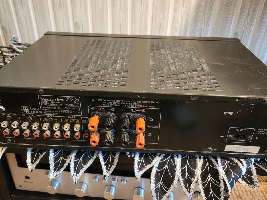 Amplificator Technics SU A700