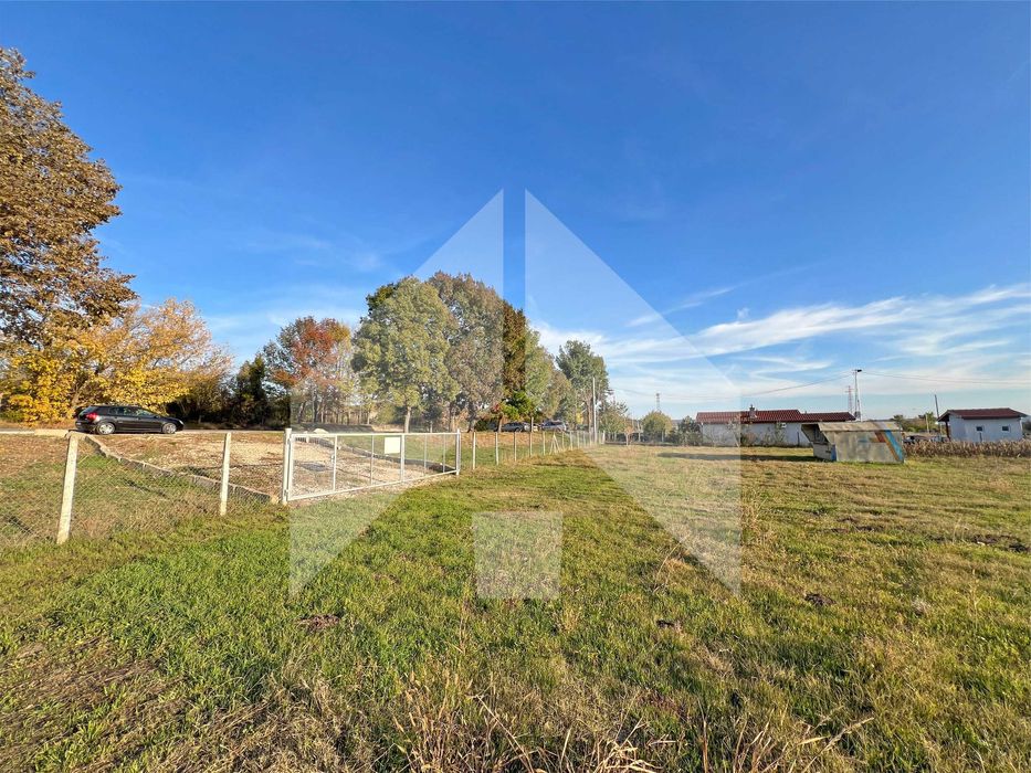 Продава се Парцел в Нови пазар - 6899 кв.м за 13 €/кв.м - Снимка #9