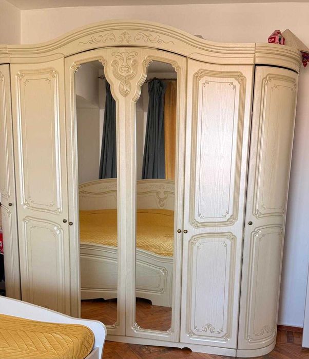 Мебельный гарнитур