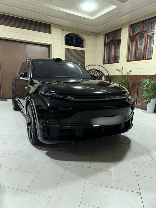 Li7 ultra qoragaqora salon 20.000km probe kraska toza polniy kuzovbron