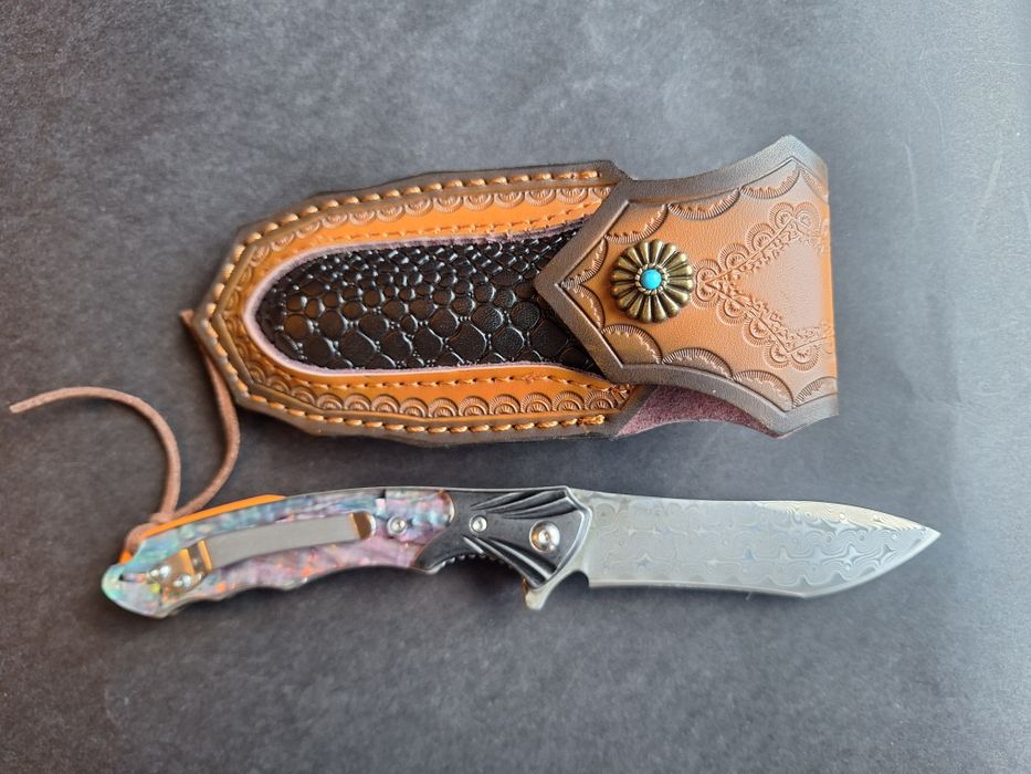 Сгъваем нож от дамаскова стомана VG10 с кожен калъф