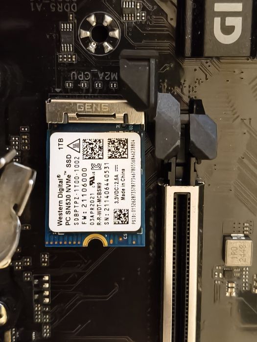 Vând SSD WD SN530 1TB 2230 Steamdeck