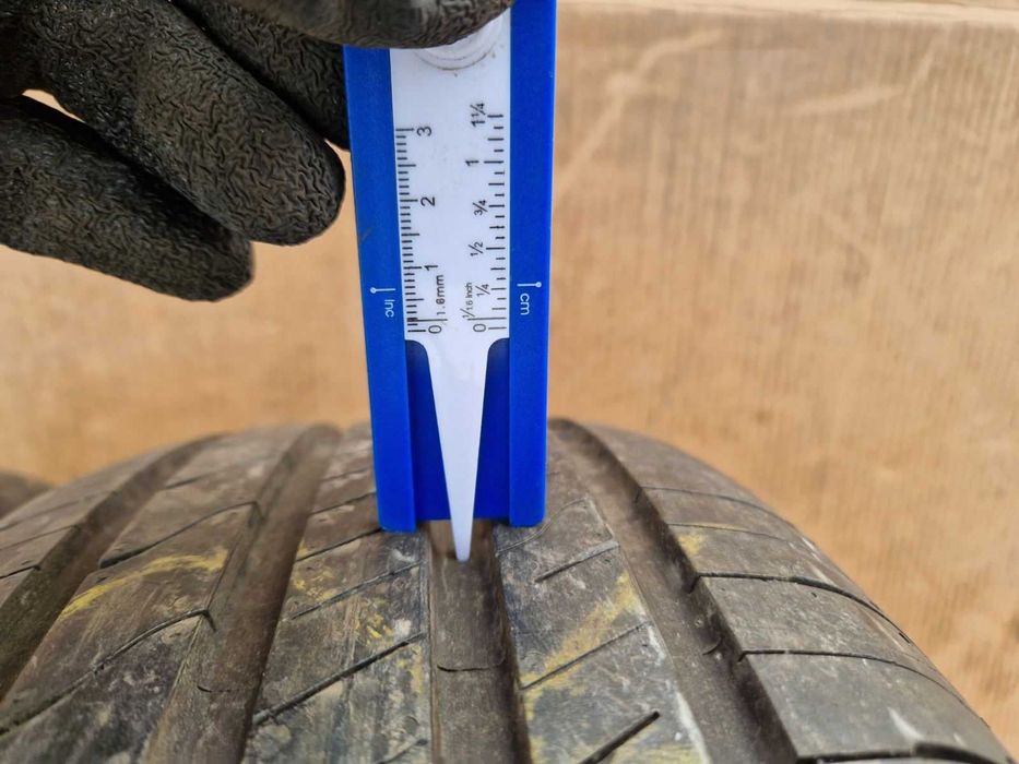 2 Goodyear R17 215/55 Летни гуми  DOT2321