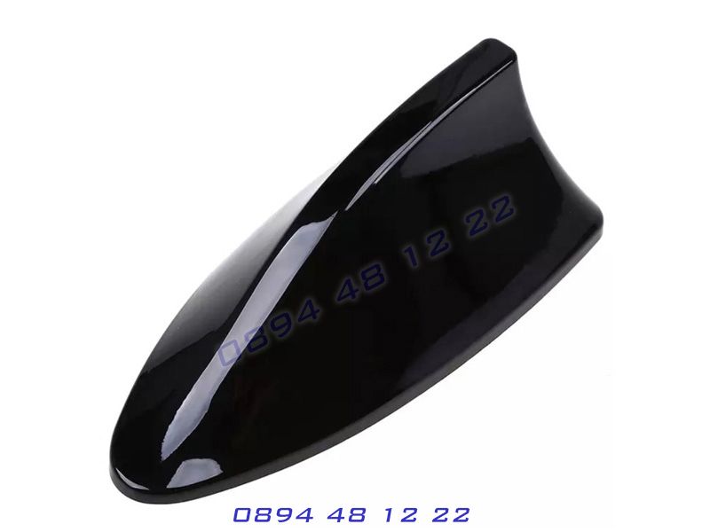 Универсална Автомобилна антена с радио сигнал за таван тип Акула shark