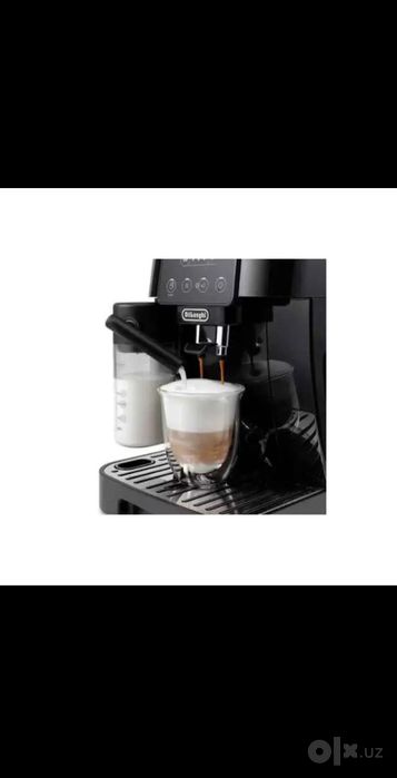 Кофемашина DeLonghi ECAM 220.60.B (Magnifica Start)