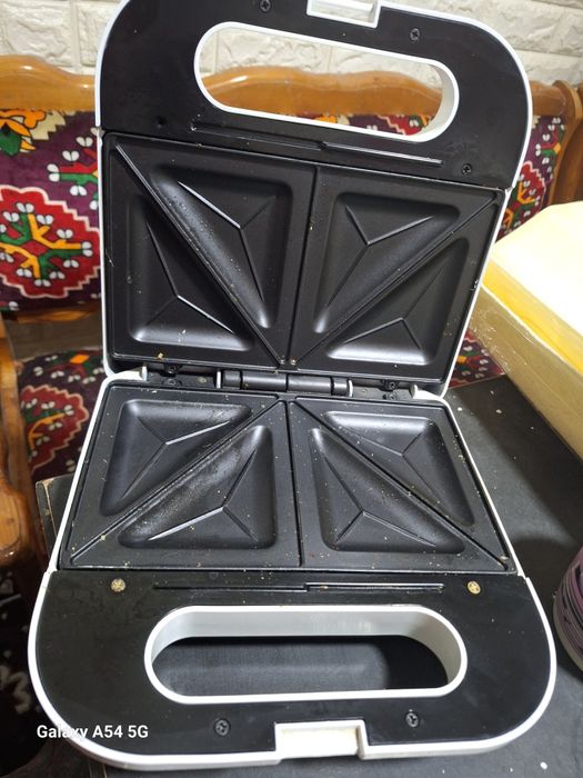 Сендвичница вафельница