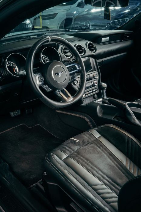 FORD Mustang 2021 — imagine 2