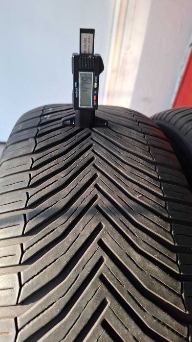Всесезонни гуми Michelin 245/60/18 2бр.
