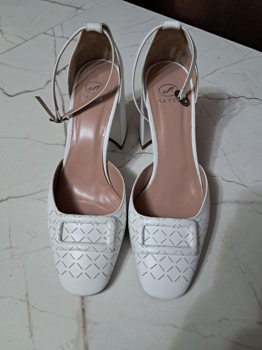 Брендтік киімдер және аяқ киімдер сатылады!!