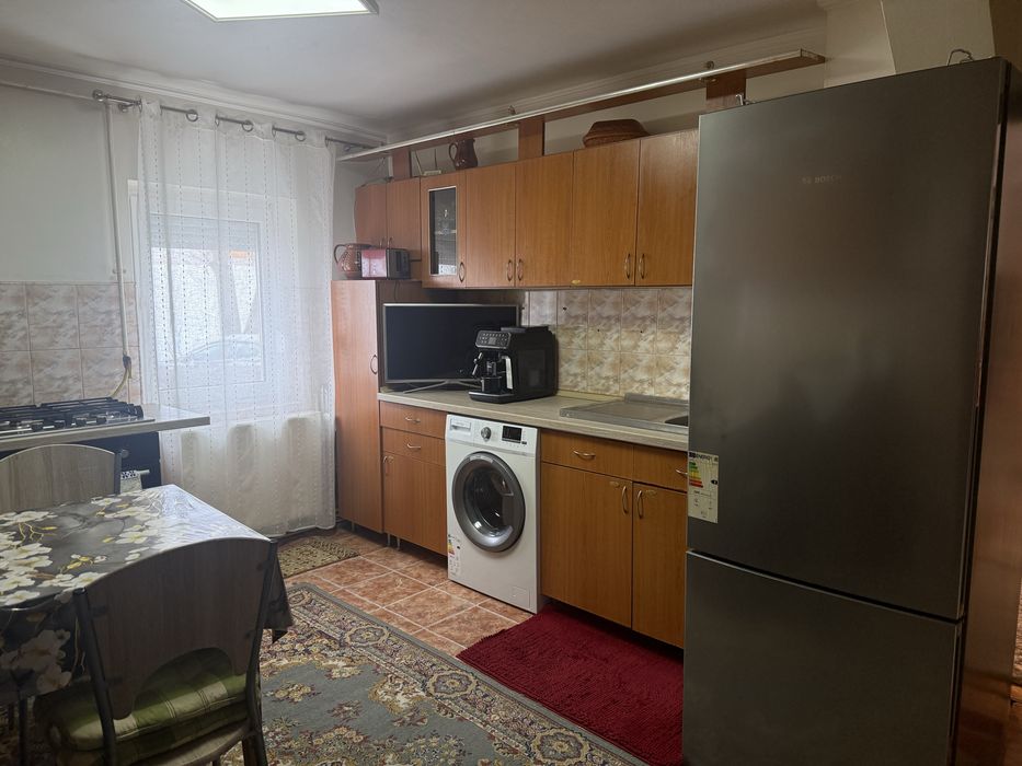 Vand apartament in Micro 16 Str.Zenit nr 33.