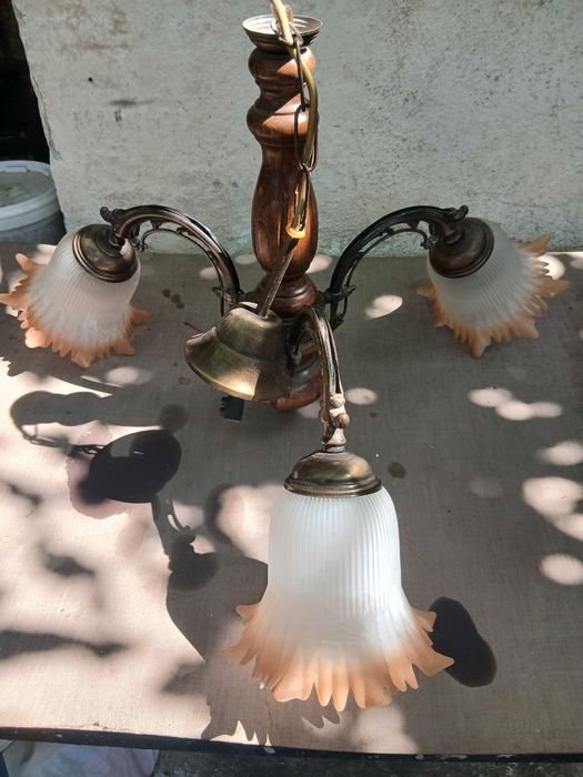 Полюлеи троика кована мед.