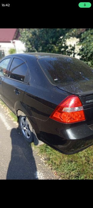Vând Chevrolet Aveo
