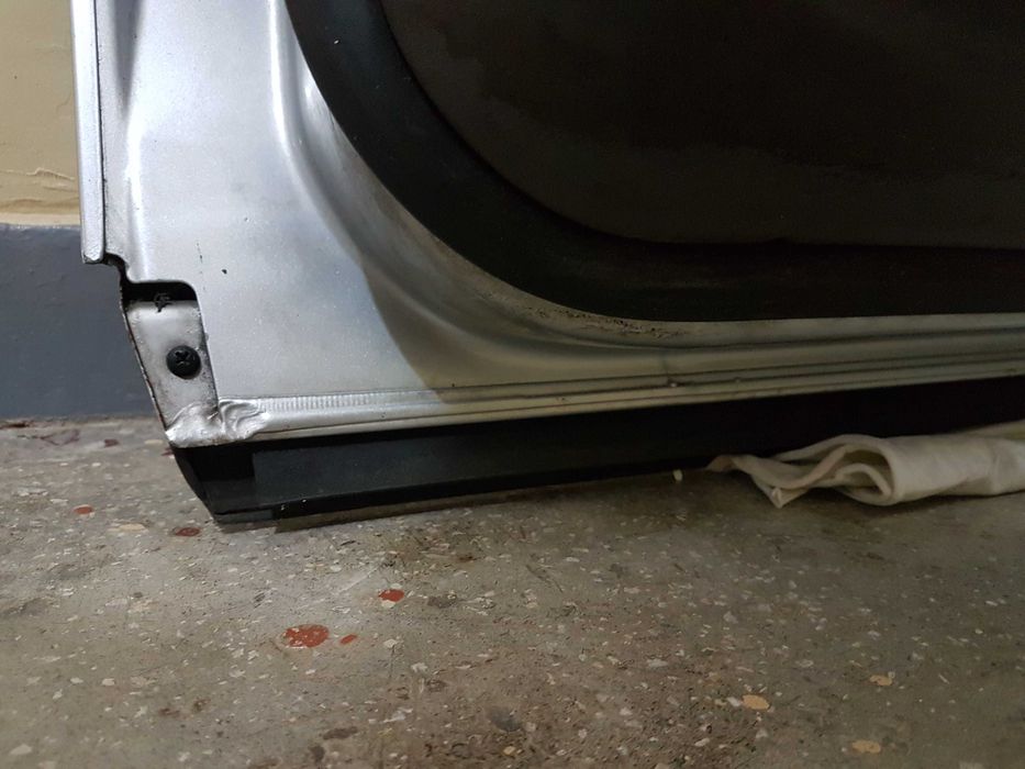Ușă spate dreapta completă, Audi A4 B6 Sedan, 2001, culoare LY7W, in stare foarte buna, fara rugina, bandourile in stare perfecta