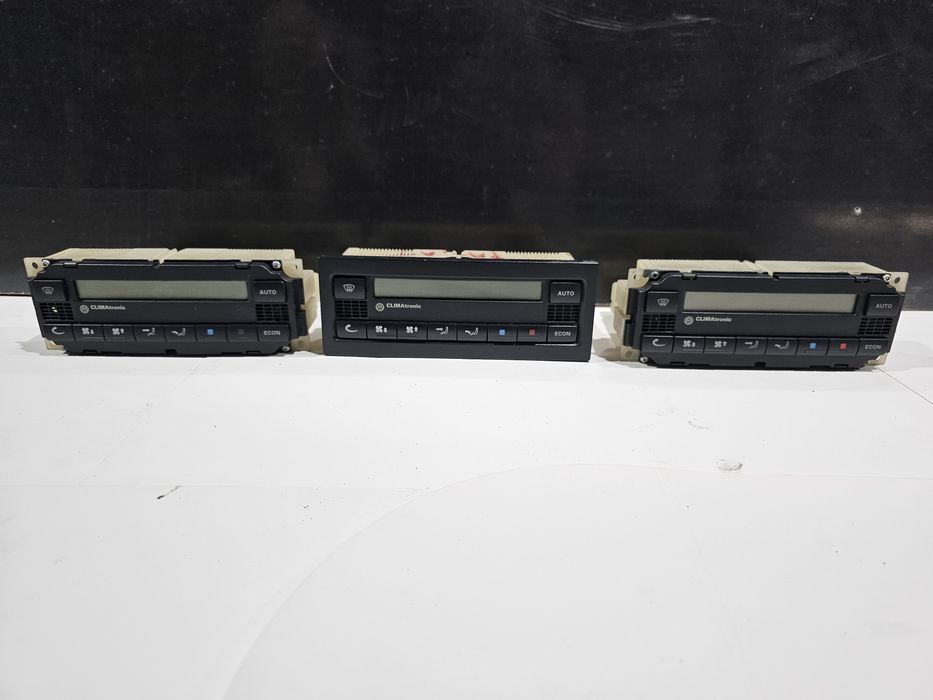 panou climatronic original volkswagen golf 4 / passat b5 

stare buna