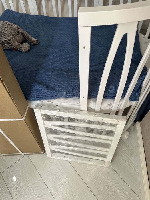 Продаю Детскую кроватку.