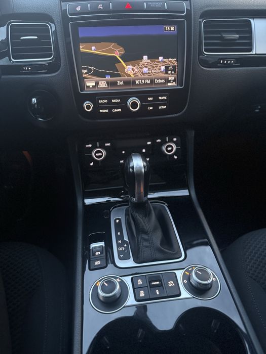Volkswagen Touareg R-Line / euro 6 / 2015