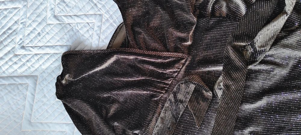 Платье праздничное