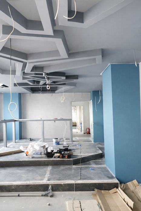 Construim case la rosu si la cheie/ renovari/ instalati sanitare si electrice/ reconsolidari etc