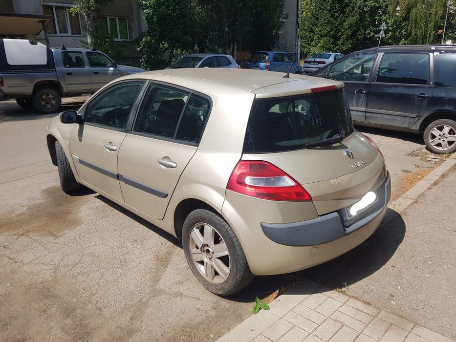Продавам Renault Megane 1.6 I