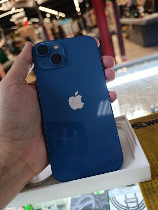 Айфон 13 в идеальном состоянии