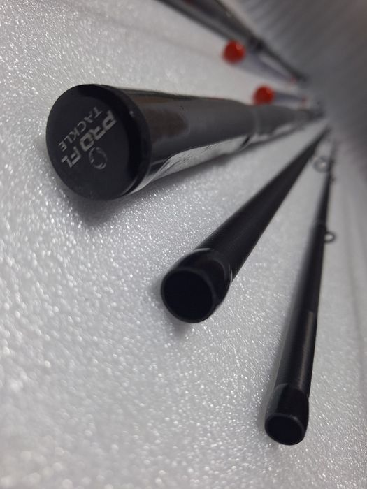 Set 2 FL STRATEGIST METHOD FEEDER 3.90m + 2 Strategist 8000 10+1 Bb

S