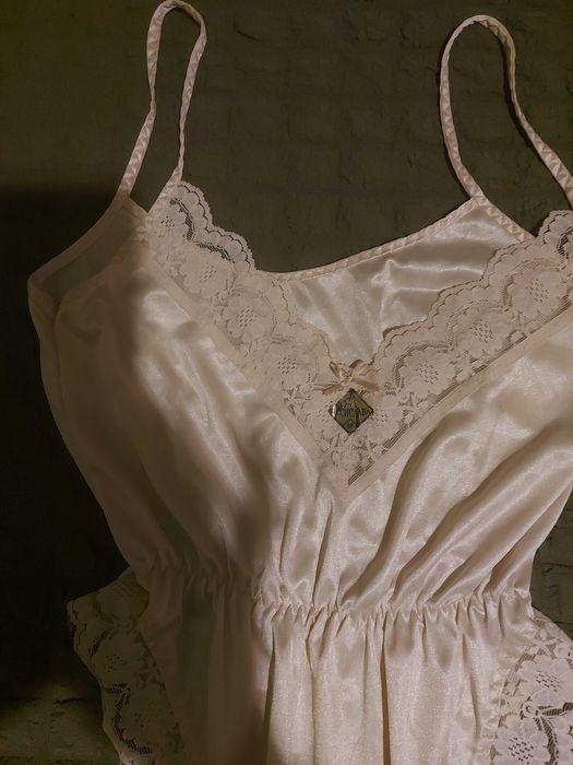 Комплект Нови бикини 2бр. И Ново боди