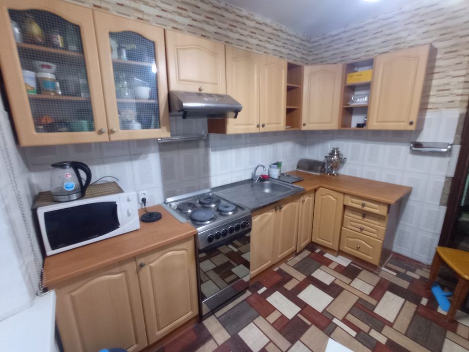 Кухонный  гарнитур