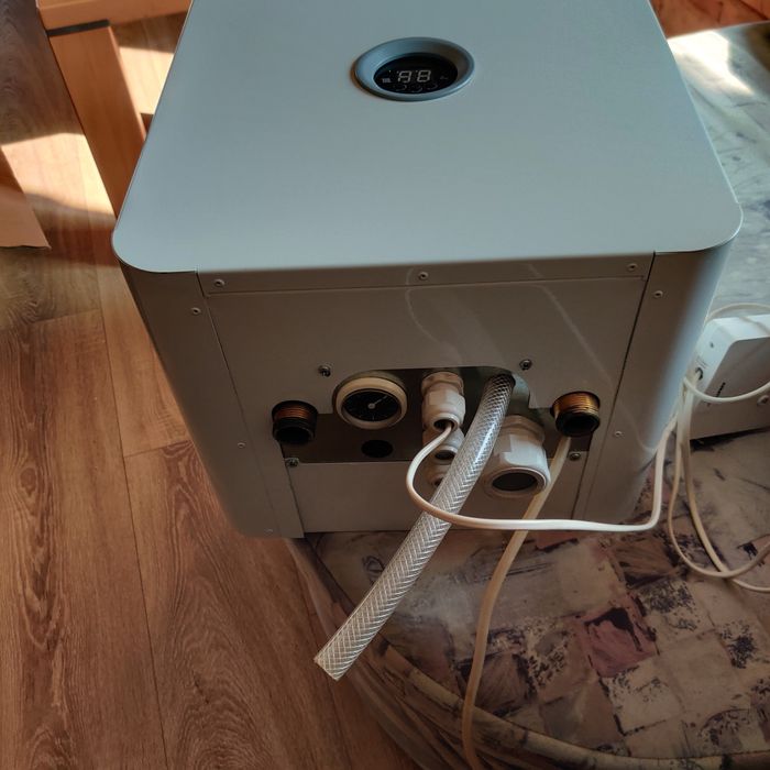Vand centrala termica  electrica Bosch Tronic Heat 3500 12 , mono si trifazic
