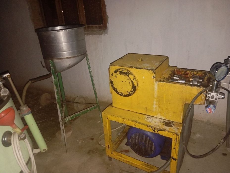 Suti qayta ishlaydigan aparat sotiladi  ishlaydi