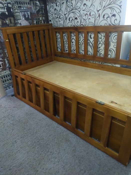 Продам детскую кроватку.